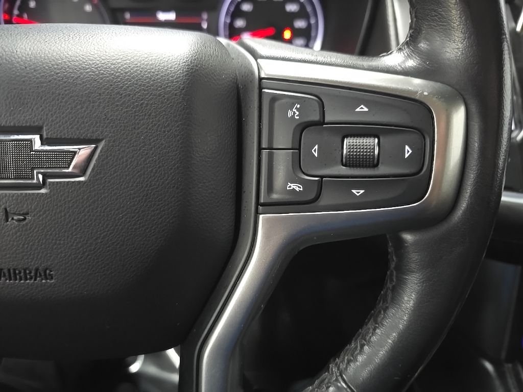 Used 2021 Black Chevrolet Z71 image 24