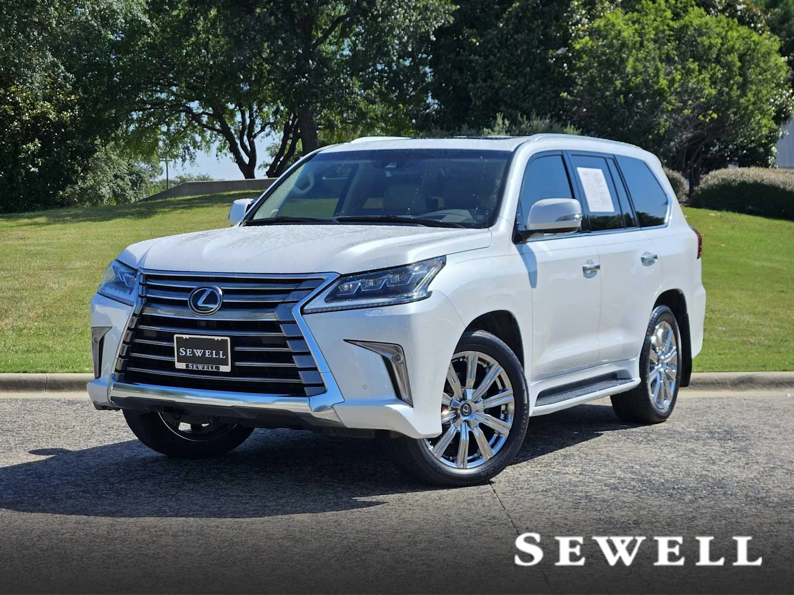 2018 Lexus LX 600 570 THREE-ROW's photo