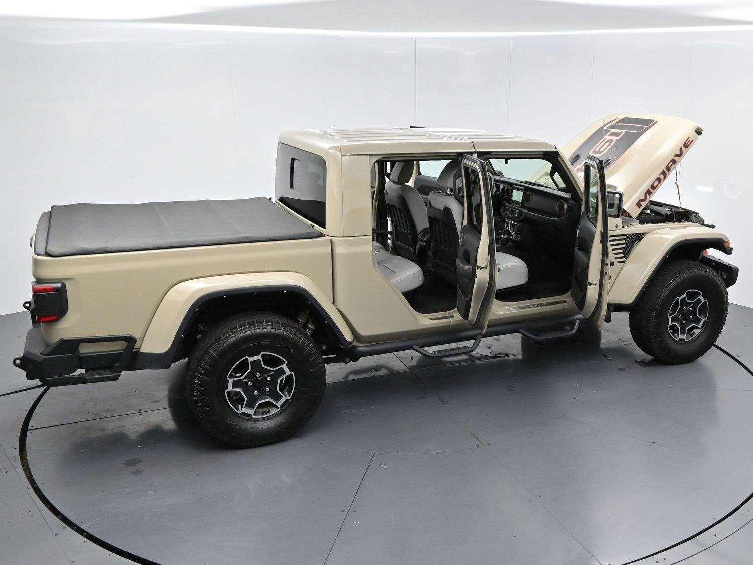 Used 2022 Limited Edition Gobi Clearcoat Jeep Mojave image 38