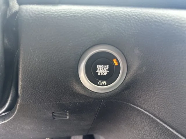 Used 2018 Black Chrysler Limited image 19