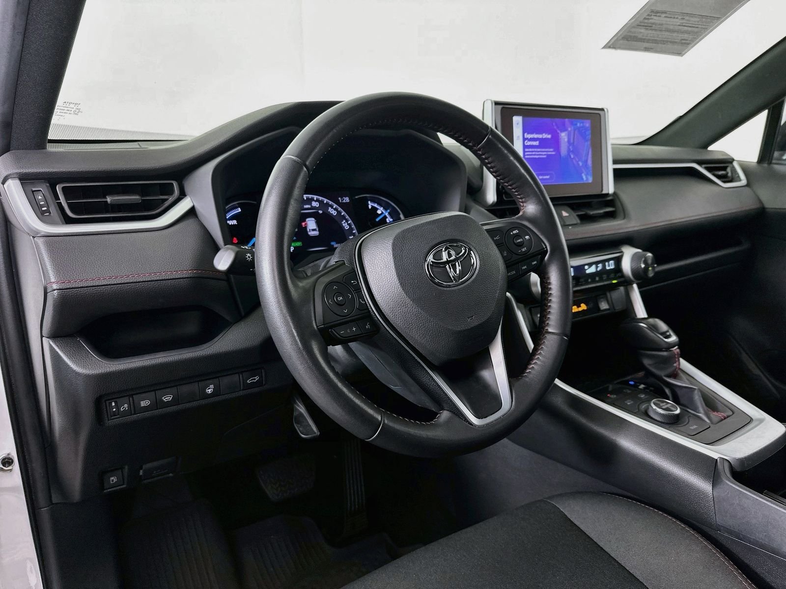 Used 2023 Ice Toyota SE image 8