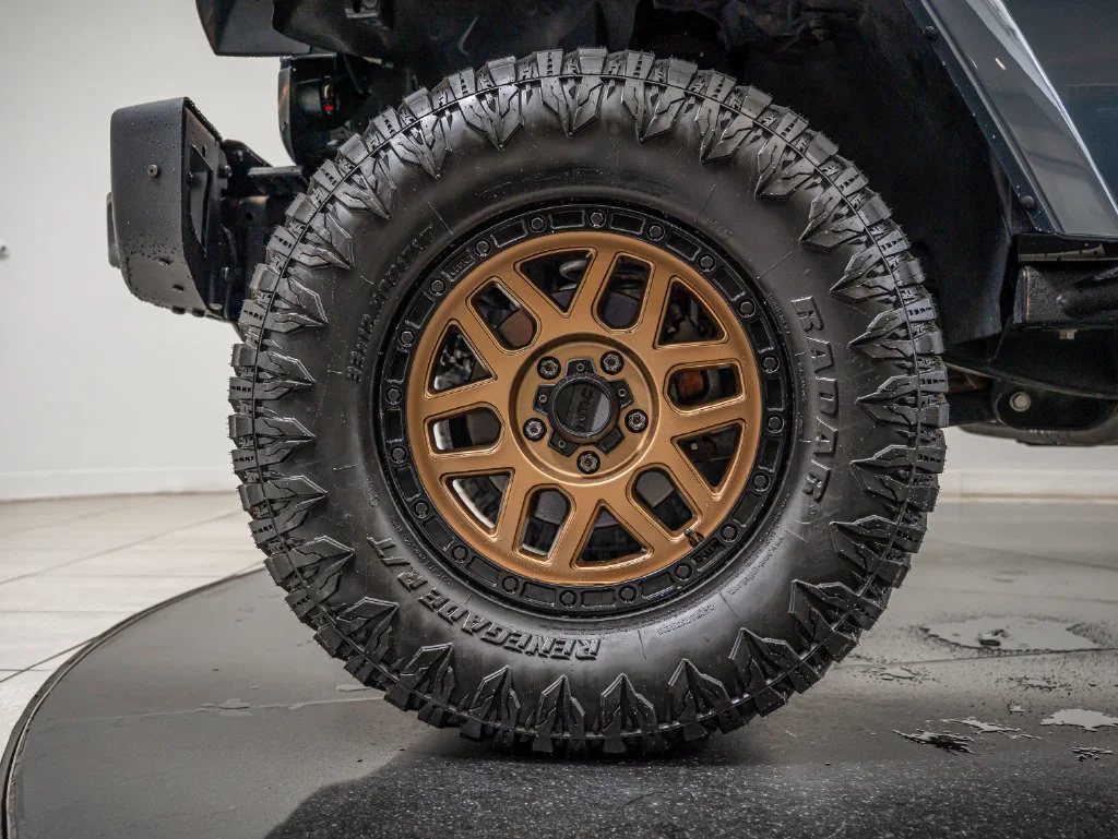 Used 2018 Rhino Clearcoat Jeep Unlimited Sport image 10