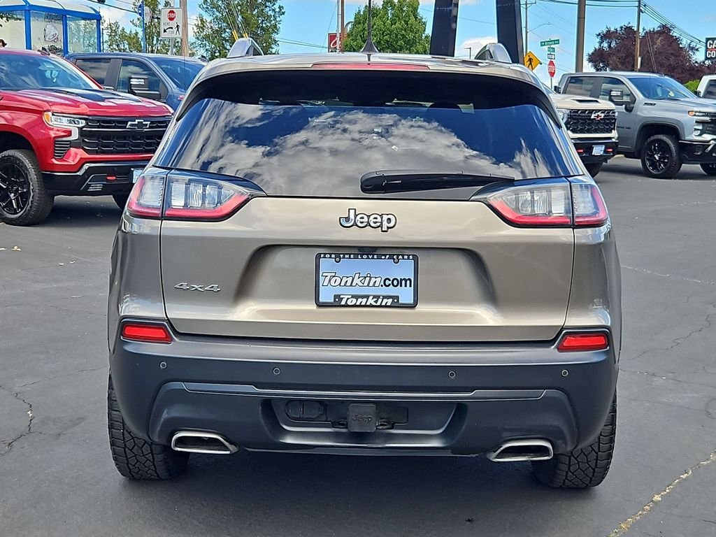 Used 2020 Light Brownstone Pearlcoat Jeep Latitude Plus image 5