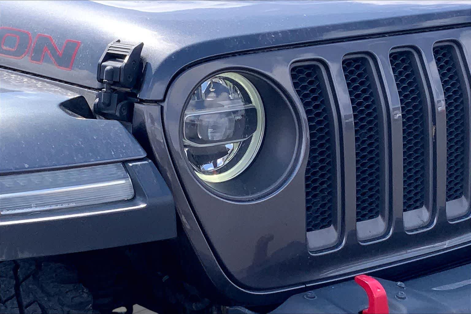 Used 2018 Granite Crystal Metallic Clearcoat Jeep Rubicon image 28
