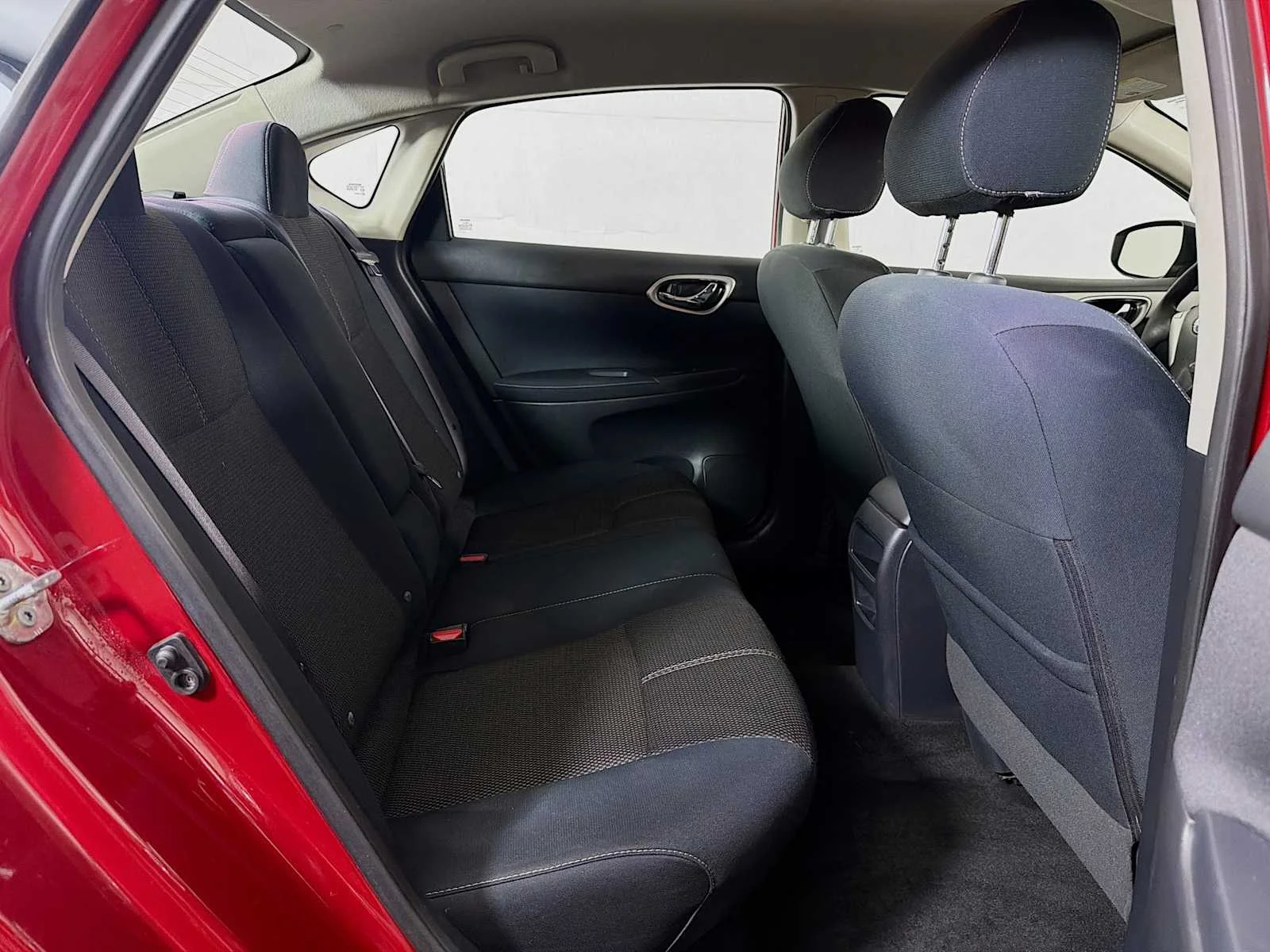 Used 2014 Red Brick Nissan S image 21
