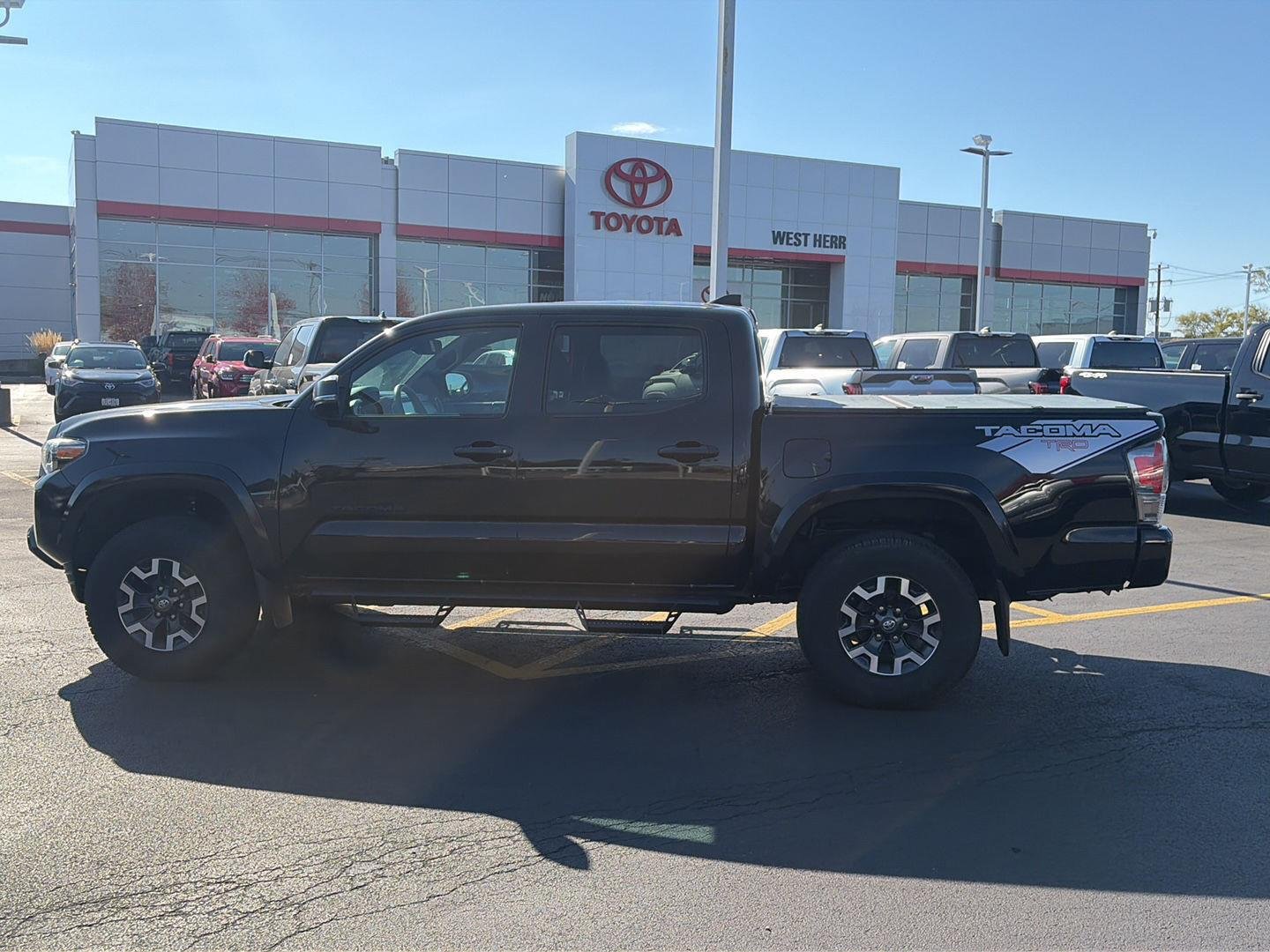 Used 2019 Midnight Black Metallic Toyota Limited image 6
