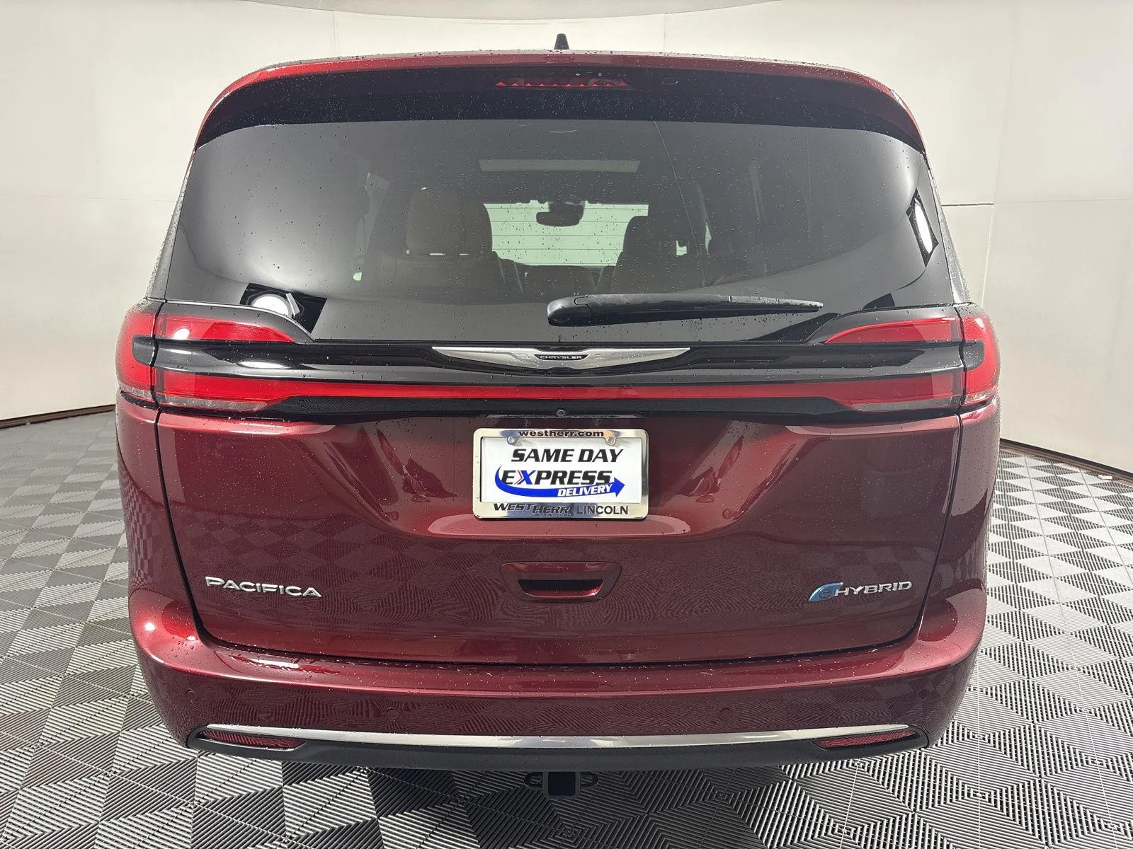Used 2023 Velvet Red Pearlcoat Chrysler Hybrid Pinnacle image 26