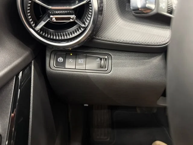 2027 Chevrolet Equinox LT - Photo 21