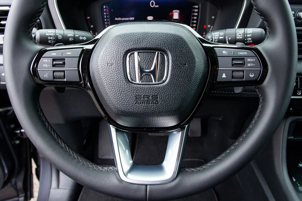 New 2026 Modern Steel Metallic Honda Touring image 27