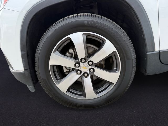 Used 2020 Summit White Chevrolet 3LT image 10