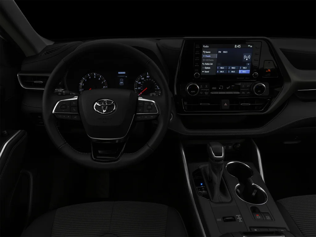 Used 2020 White Toyota XLE image 43