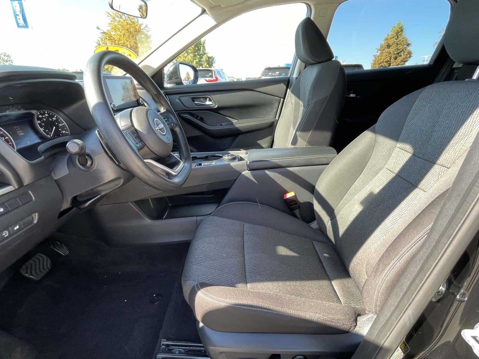 Used 2024 Super Black Nissan SV image 14