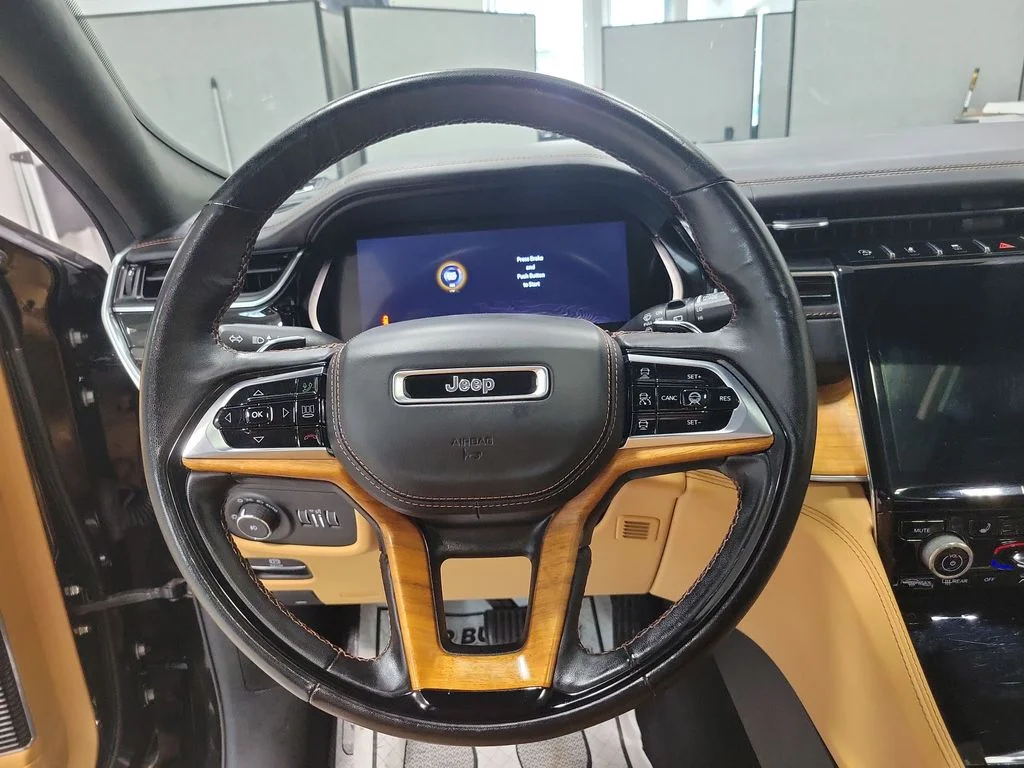 Used 2022 Black Jeep Summit Reserve image 37