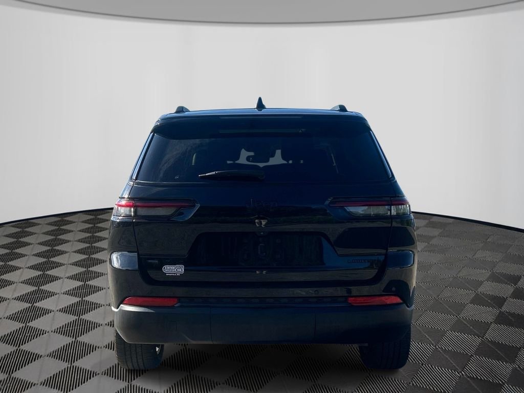 Used 2023 Black Jeep Limited image 4