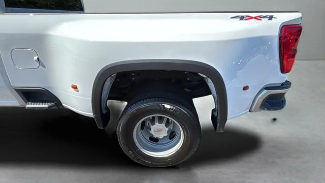 Used 2025 White Chevrolet Work Truck image 35