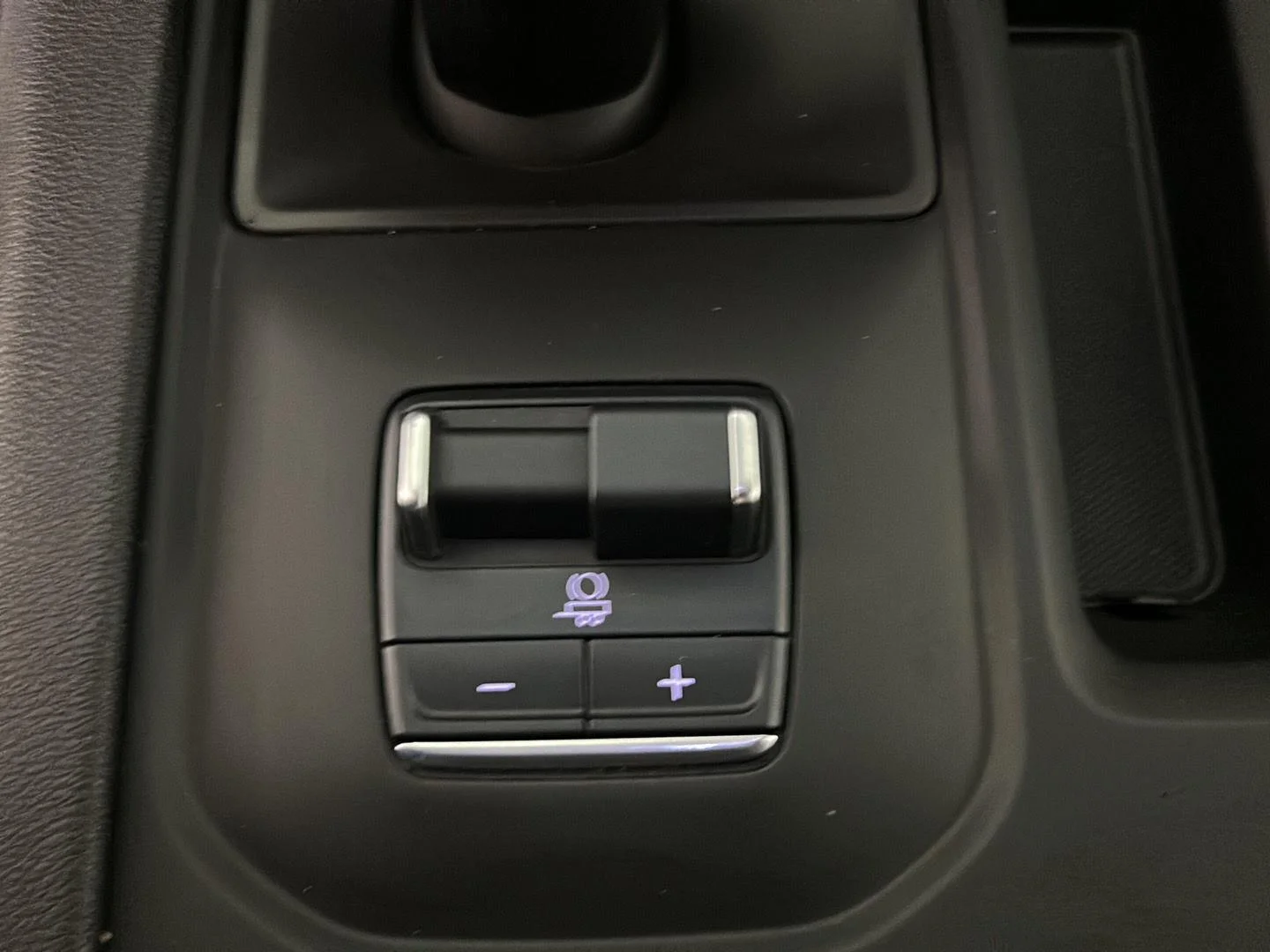 Used 2024 Onyx Black GMC AT4 image 33