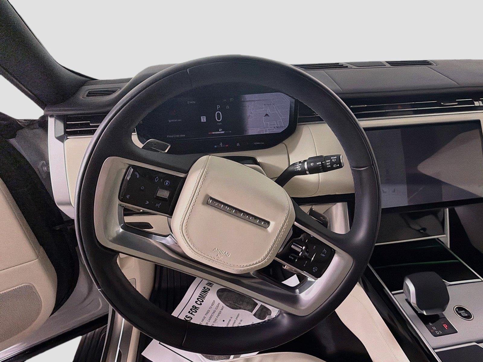 Certified Used 2025 Ethereal Frost Silver SV Bespo Land Rover SE LWB 7 SEATS image 11