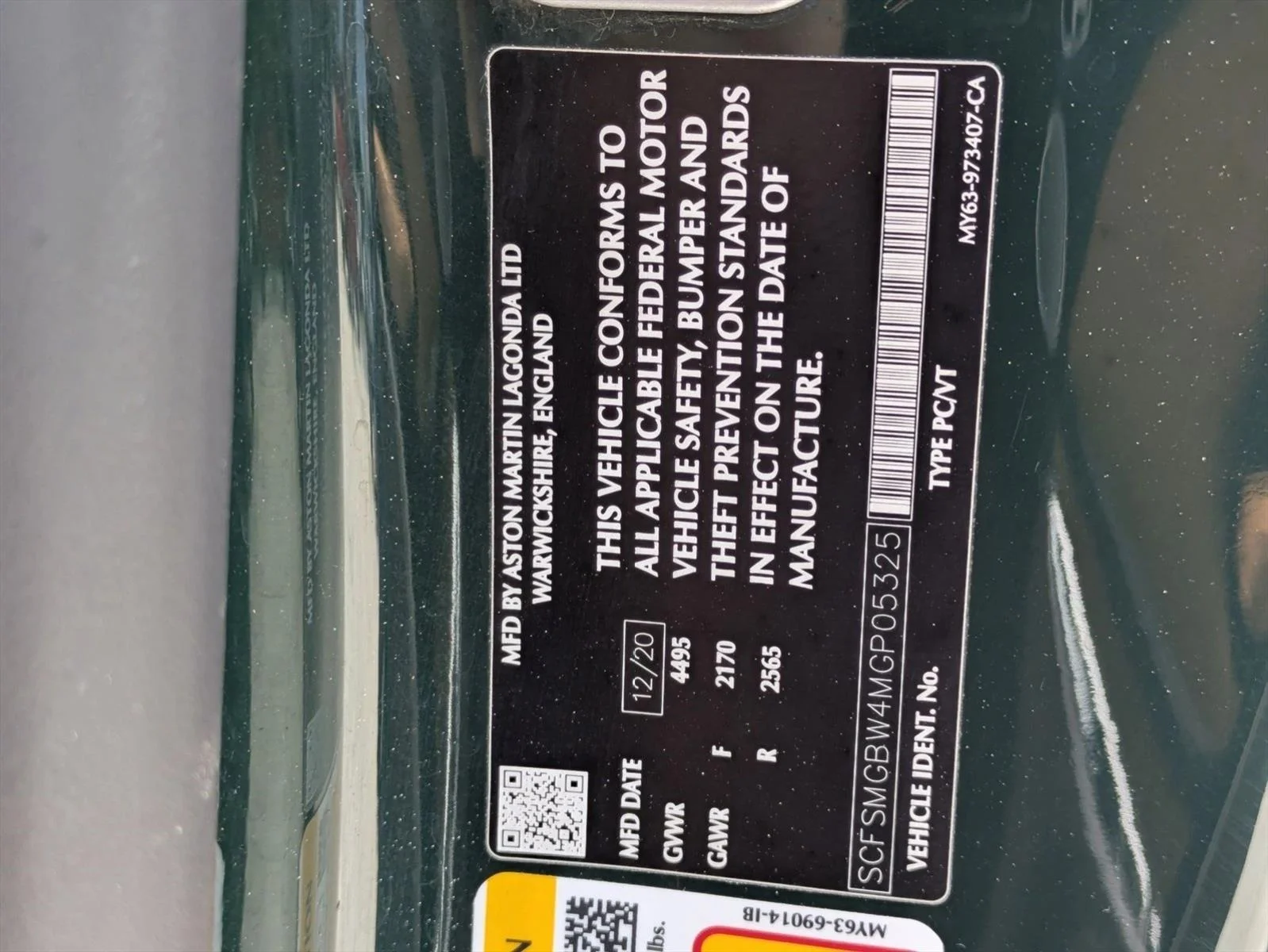 Used 2021  Aston Martin  image 21