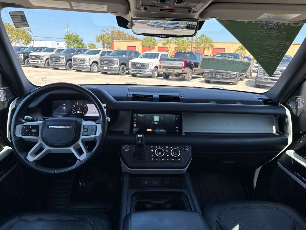 Used 2020  Land Rover HSE image 5