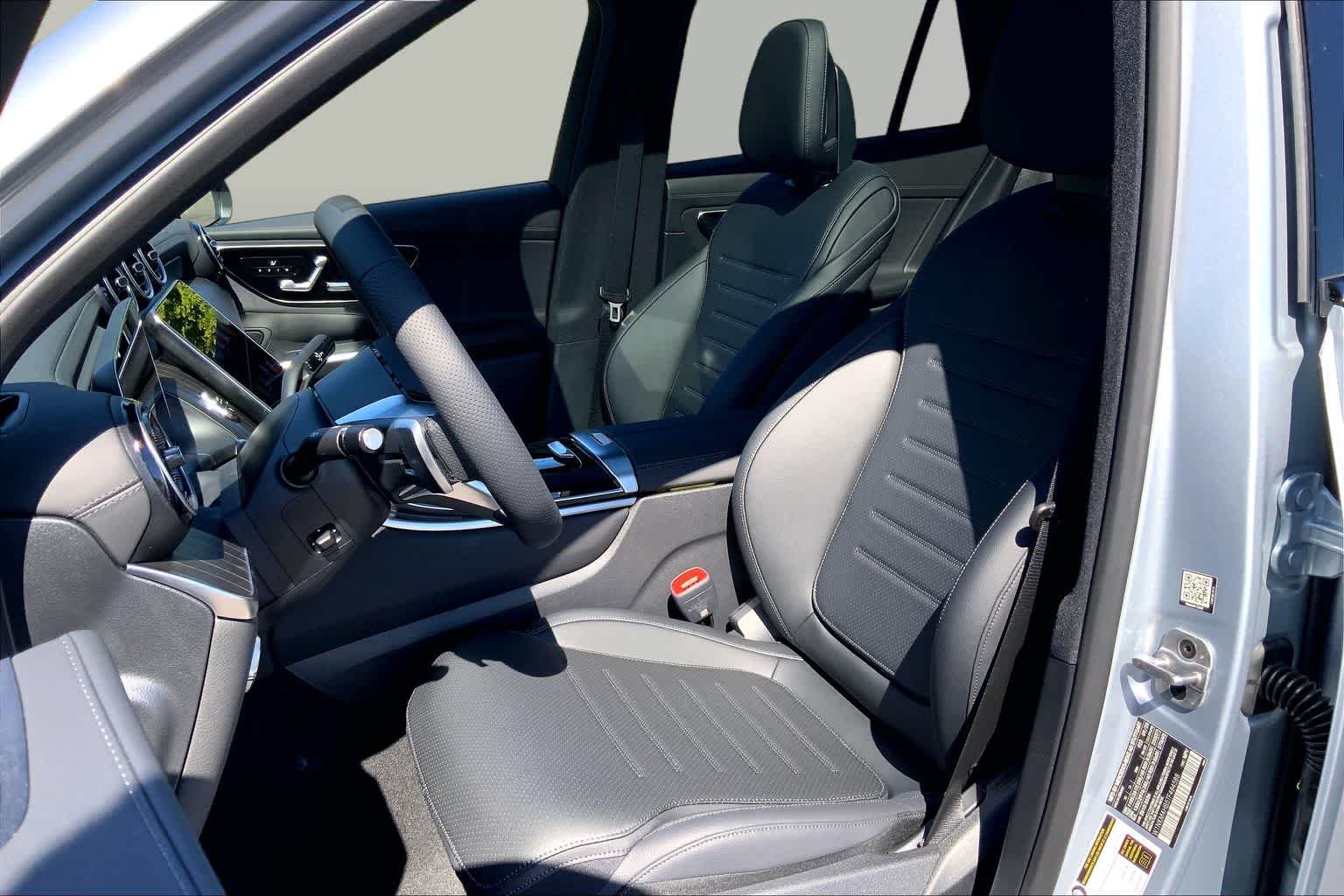 New 2026 Cirrus Silver Metallic Mercedes-Benz GLC 300 image 9