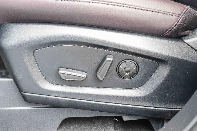 New 2026 Star White Metallic Tri-Coat Ford Platinum™ image 52
