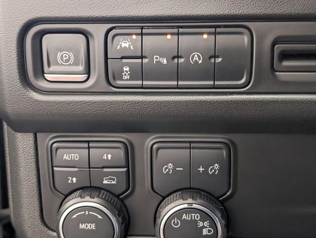 Used 2023 White Chevrolet RST image 25