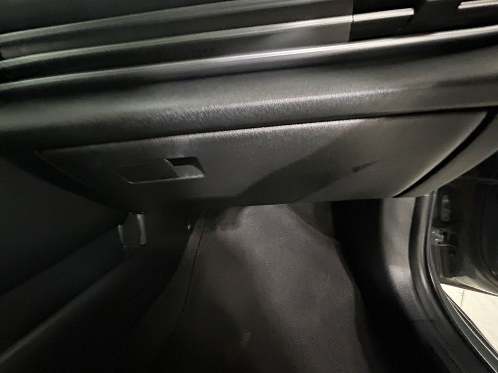 Used 2022 Gray Hyundai SE image 24