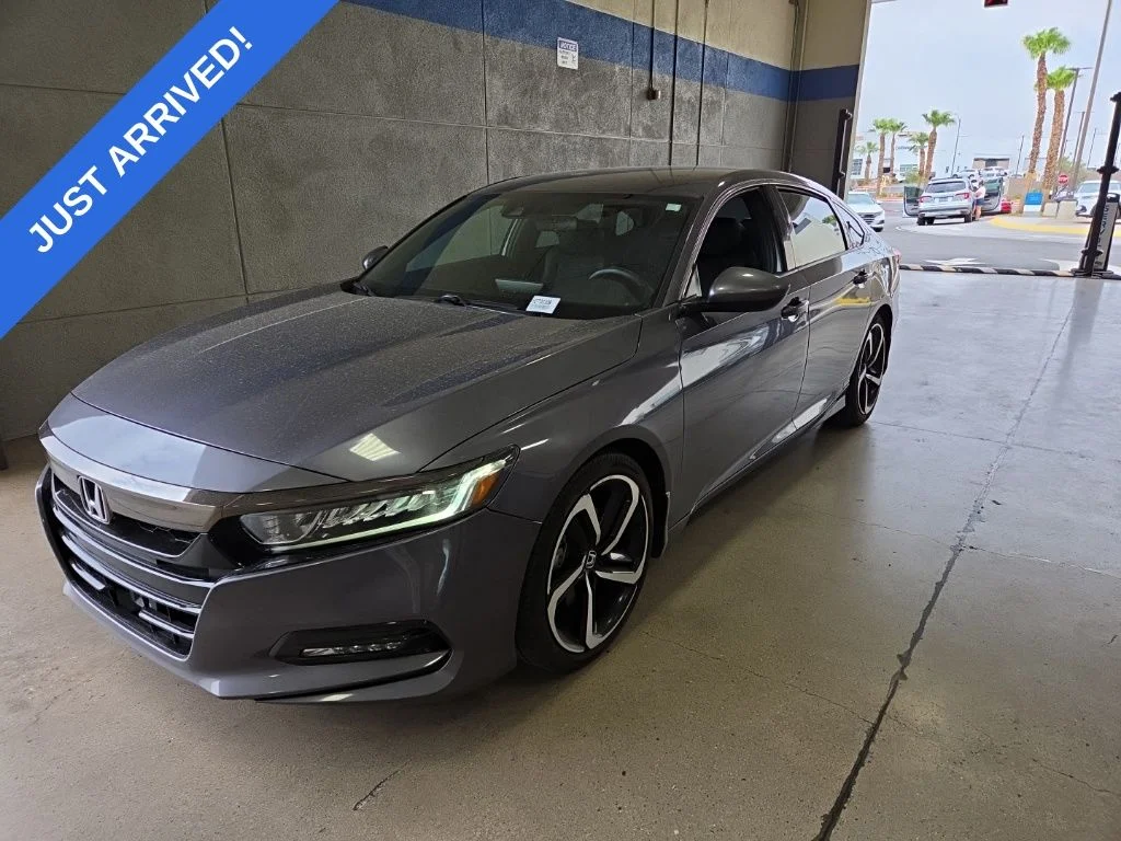 Used 2020 Modern Steel Metallic Honda Sport image 2
