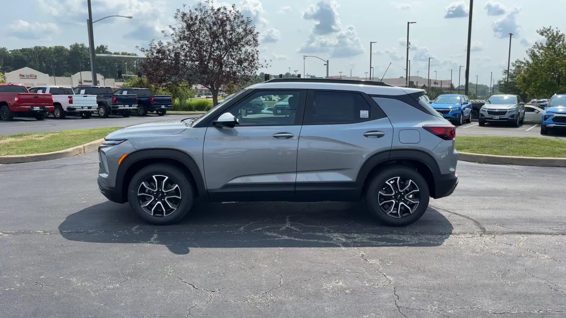 New 2025 Sterling Gray Metallic Chevrolet ACTIV image 36