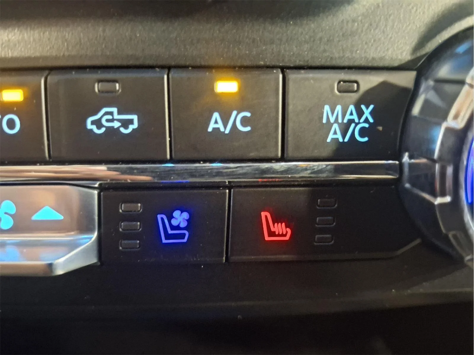 Used 2024 Agate Black Ford LARIAT image 16