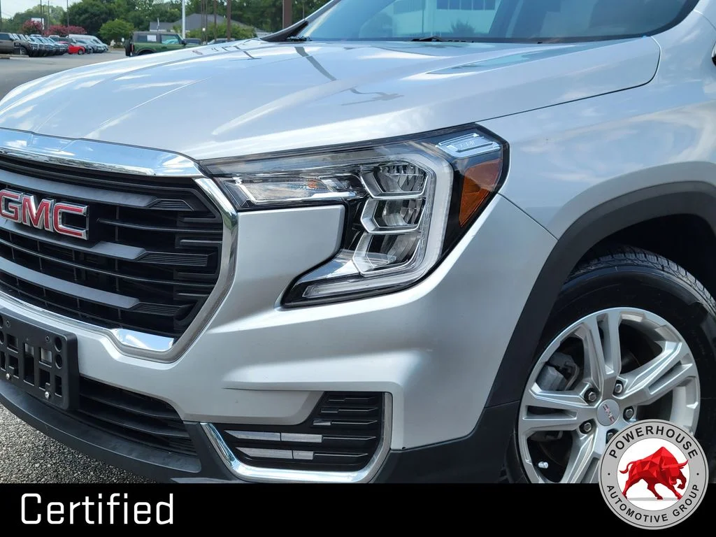 Used 2022 Silver GMC SLE image 10