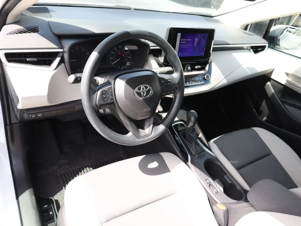 Used 2025 White Toyota LE image 12