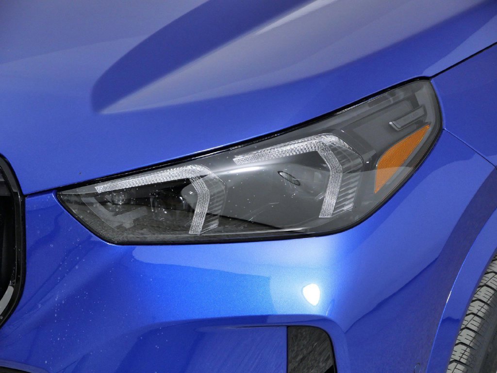 Used 2026 Portimao Blue Metallic BMW M35i image 4