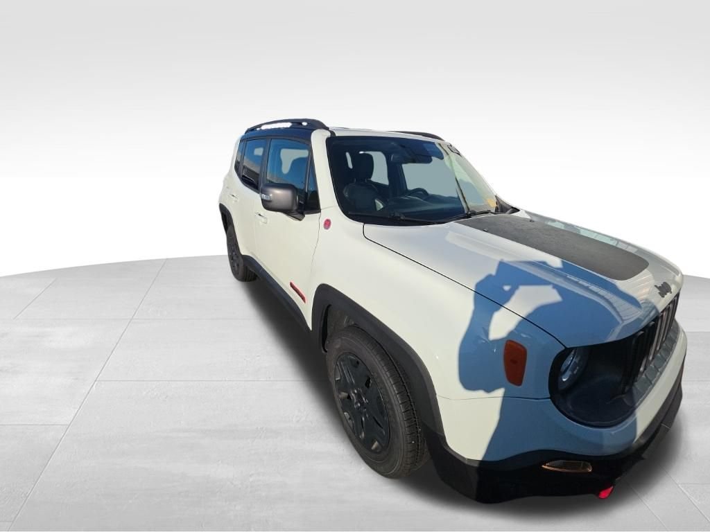 Used 2018 White Jeep Trailhawk image 9