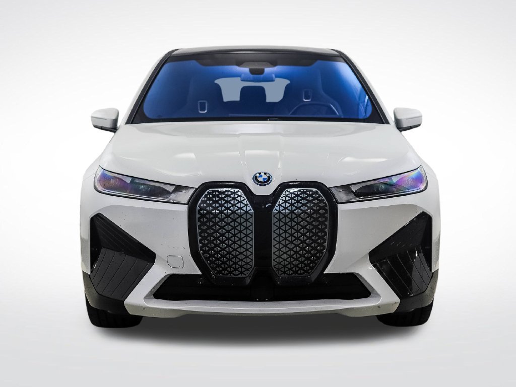 Certified Used 2024 White Metallic BMW xDrive50 image 7