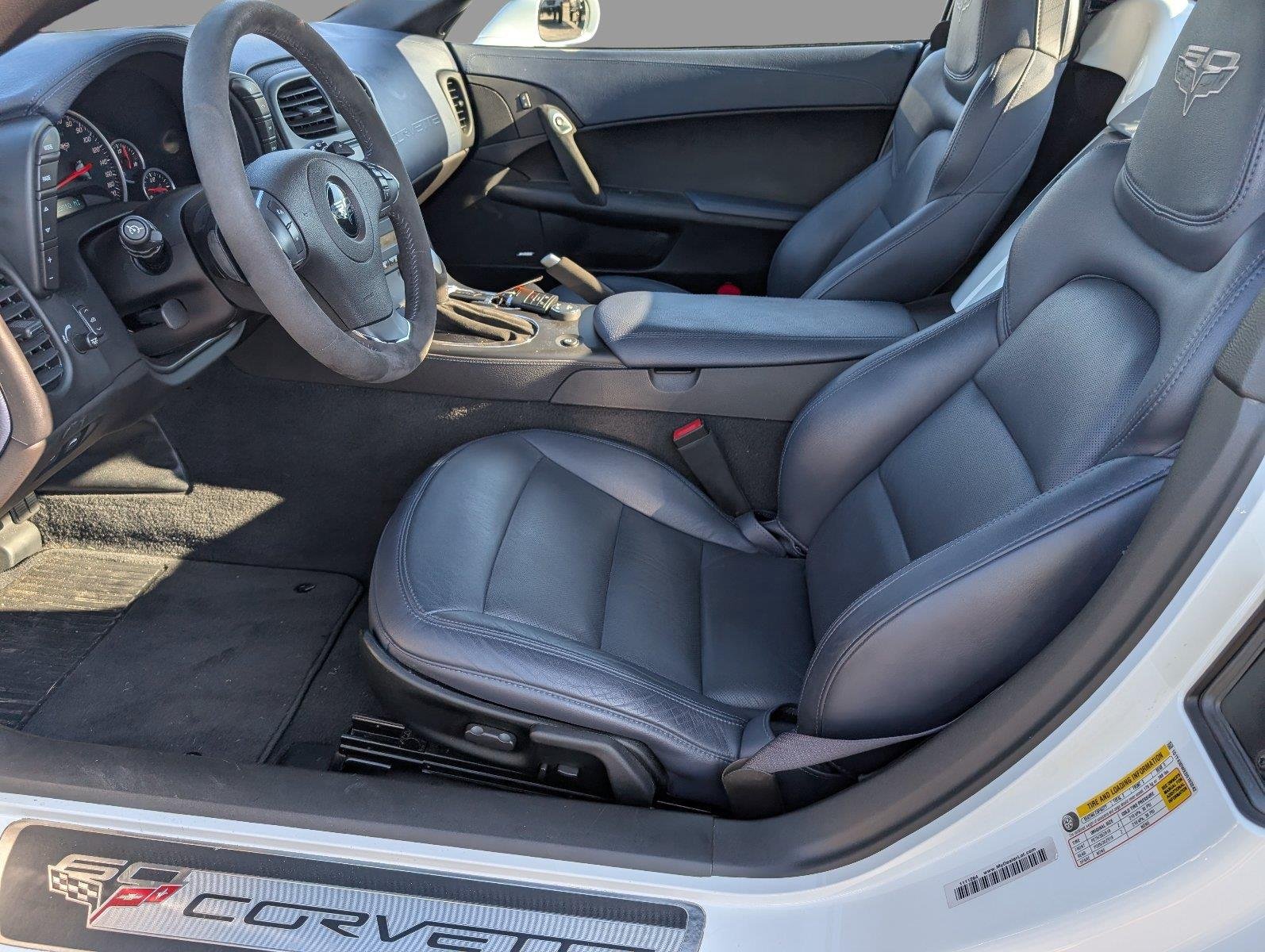 Used 2013 ARCTIC WHITE Chevrolet Grand Sport 4LT image 19