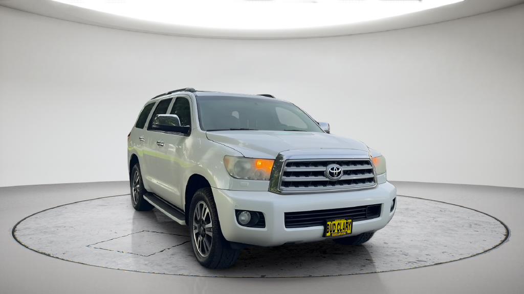 Used 2010 Super White Toyota Platinum image 4