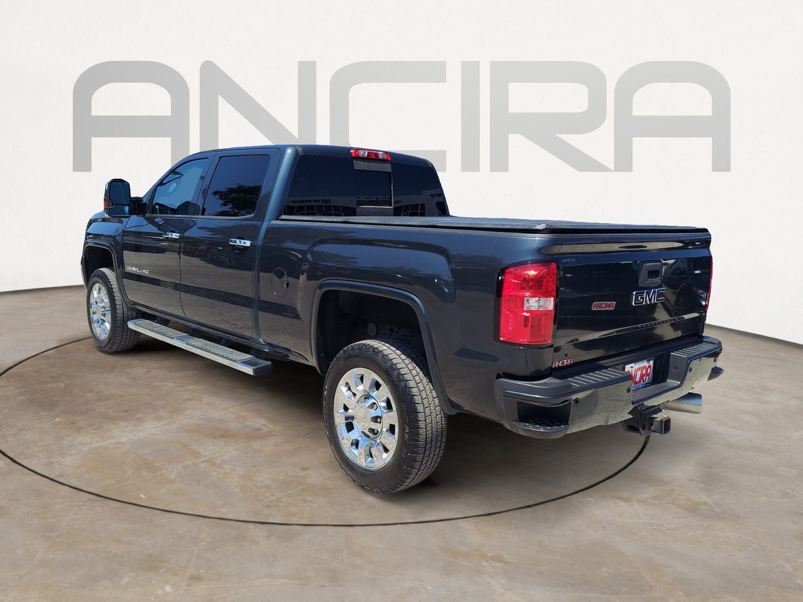 Used 2018 Dark Slate Metallic GMC Denali image 8