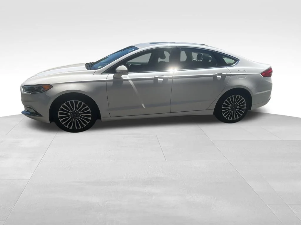 Used 2017 White Ford SE image 7