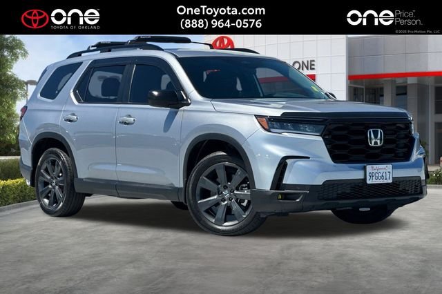 2025 Honda Pilot Sport AWD's photo
