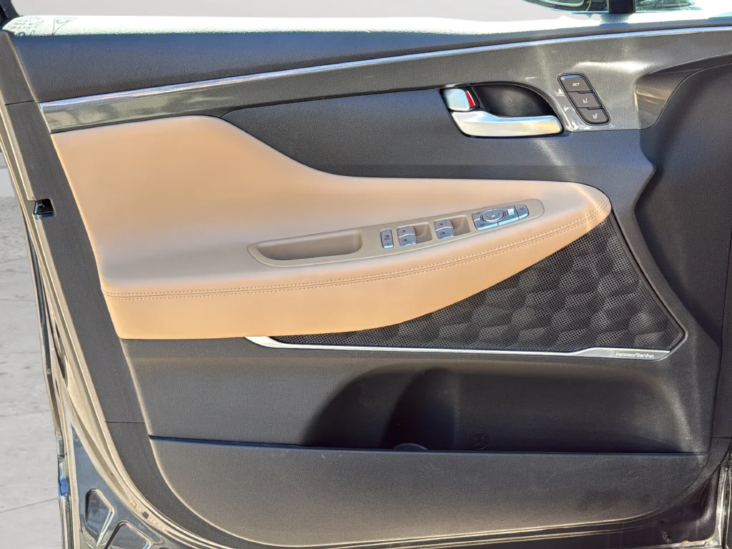 Used 2023 Gray Hyundai Calligraphy image 26