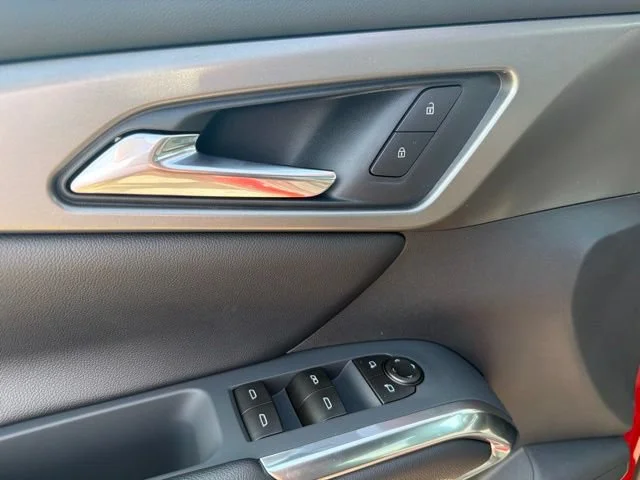 2027 Chevrolet Traverse LT - Photo 13