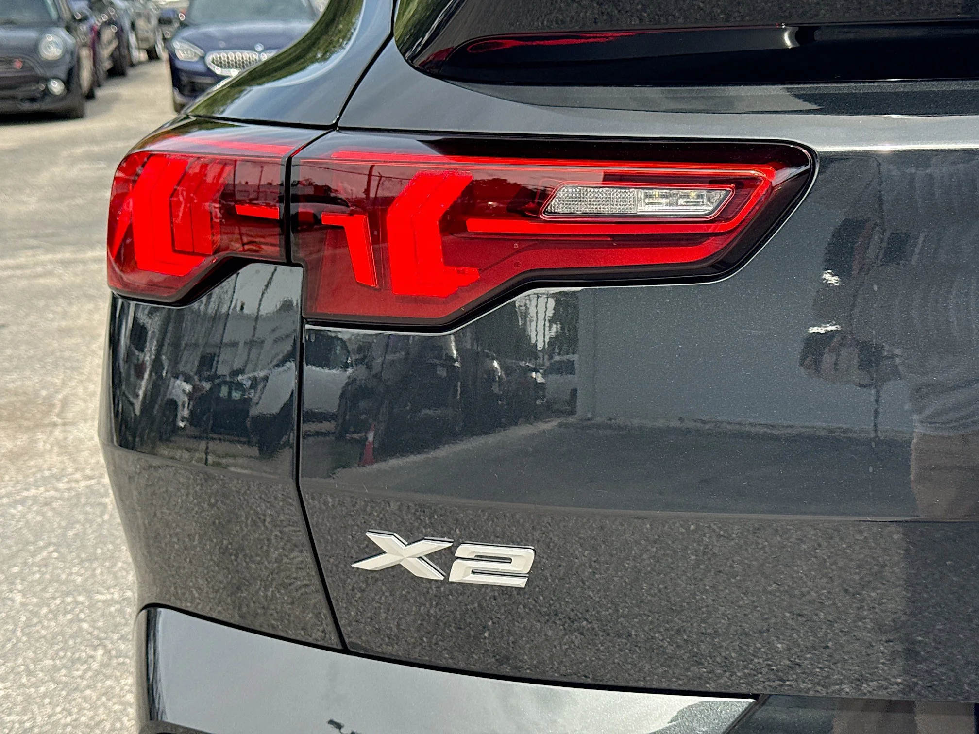 New 2026 Black Sapphire Metallic BMW xDrive28i image 10