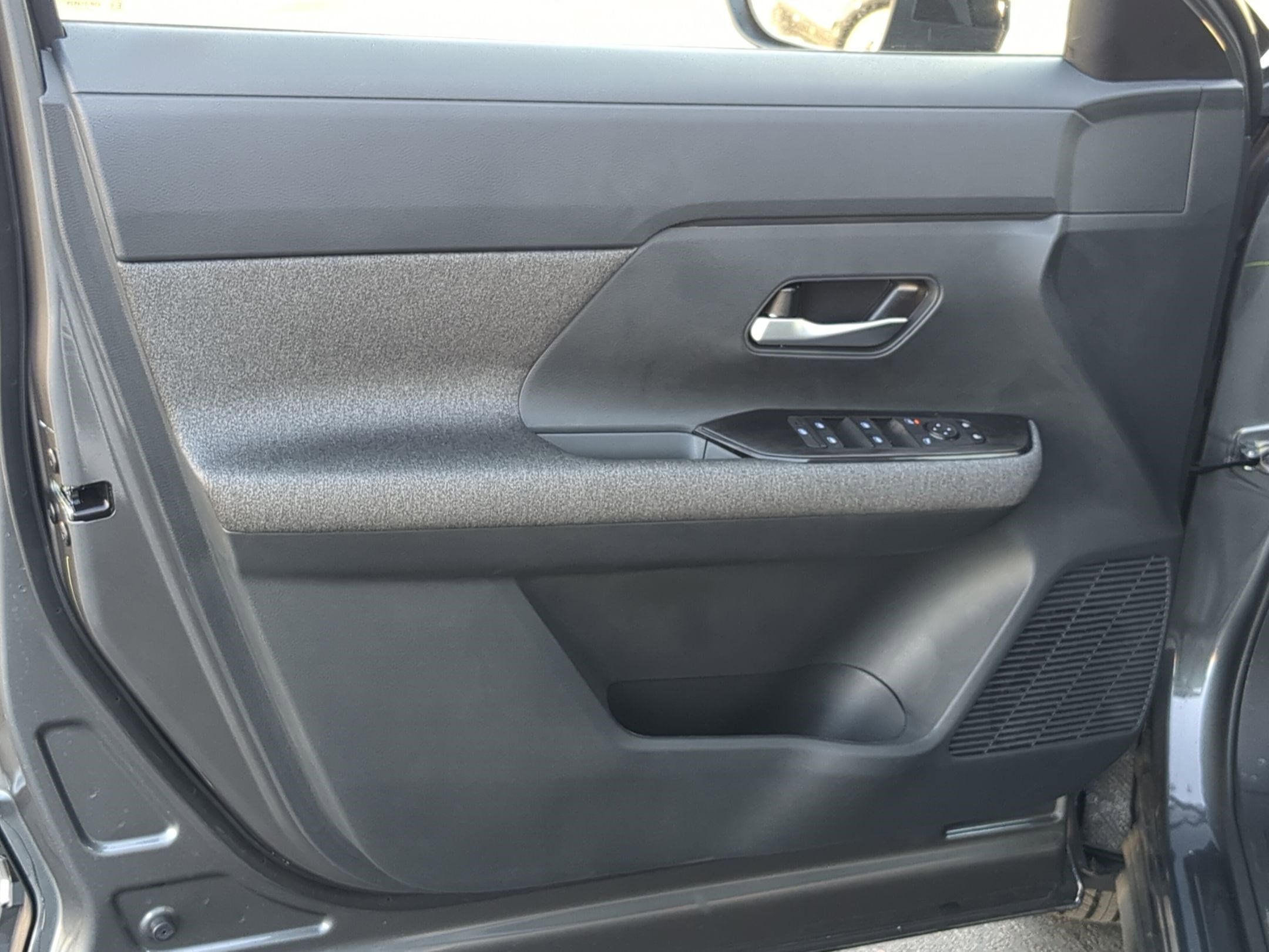 2026 Nissan KICKS SV AWD - Photo 11