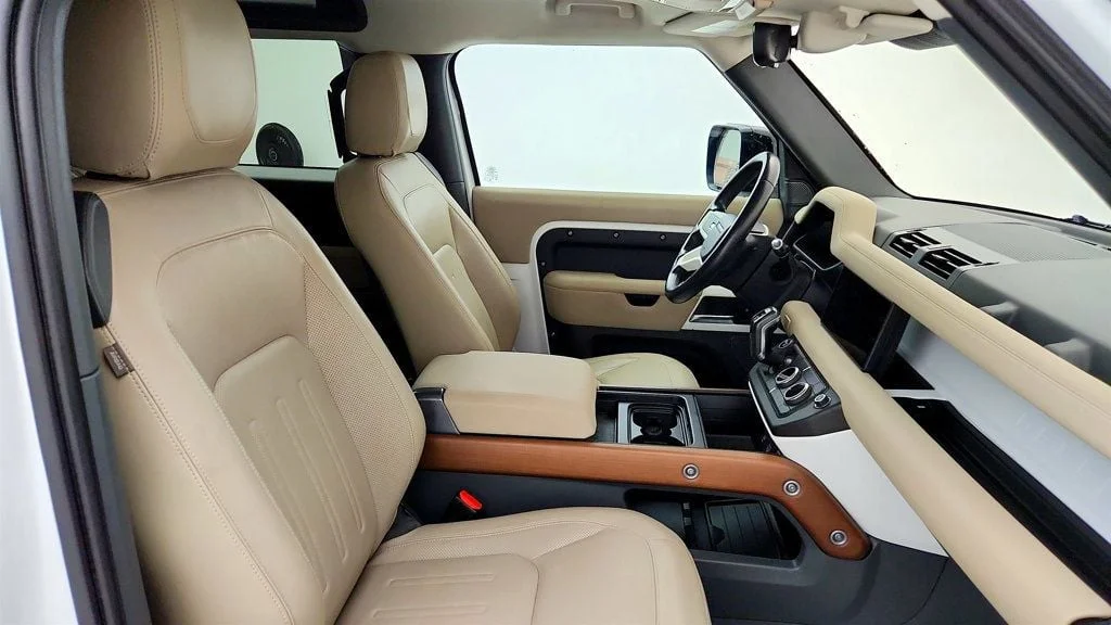 Used 2021 Fuji White Land Rover 90 S AWD w/ Premium LED Lights & Meridian Audio image 23
