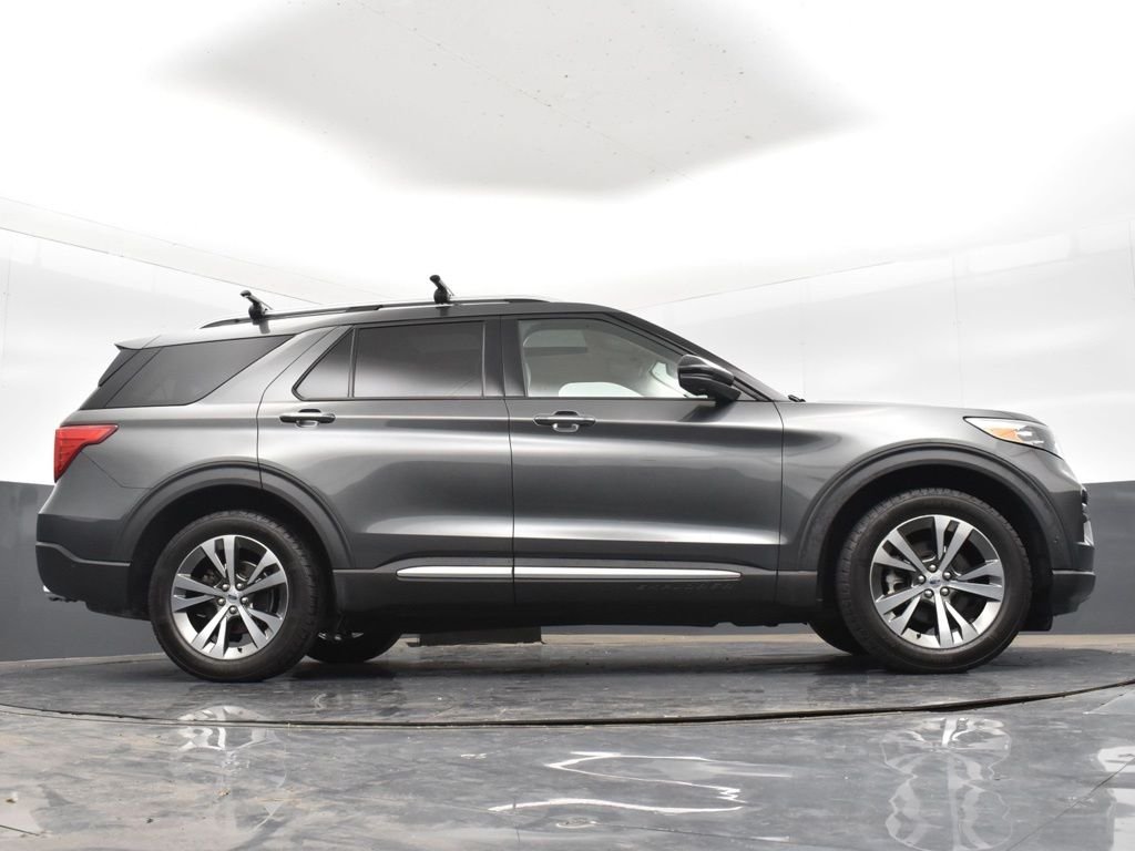 Used 2020 Gray Ford Platinum image 23