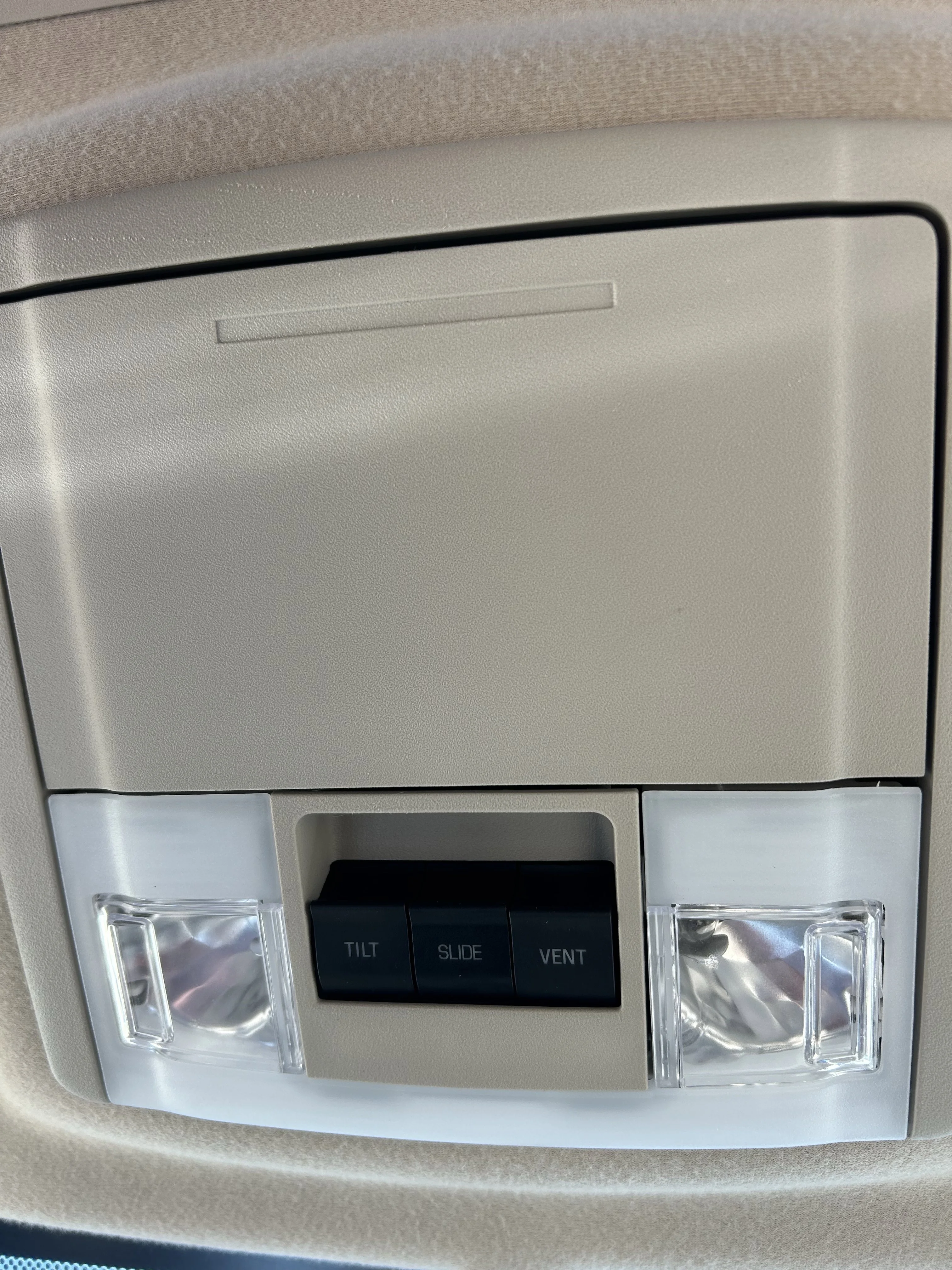 Used 2013 Red Ford Limited image 22