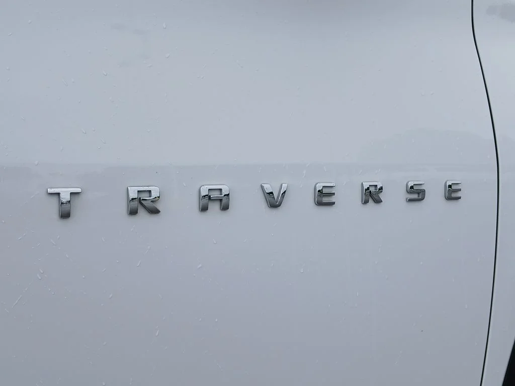 Used 2023 White Chevrolet LT image 33