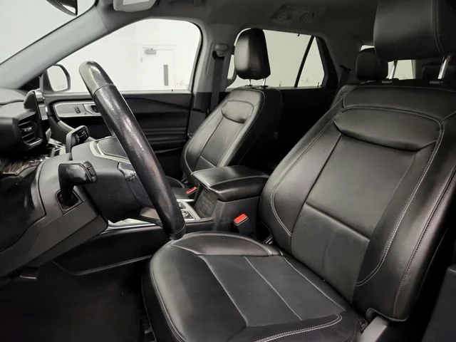 Used 2021 Agate Black Metallic Ford Limited image 18