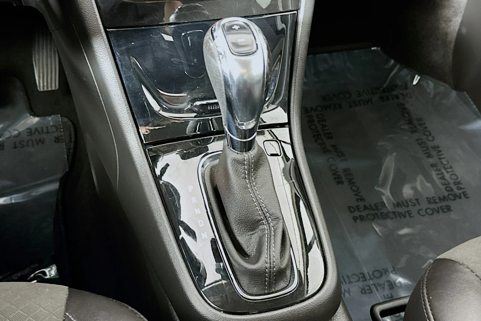 Used 2018 Summit White Buick Preferred image 7